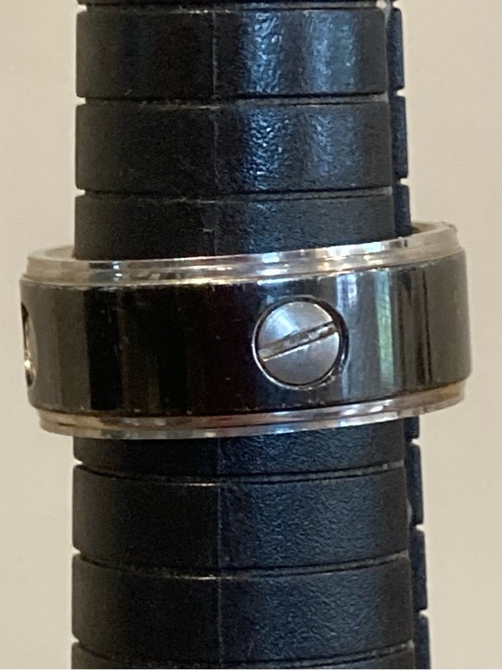 Aldo Black and Silver Screw Accent Men's Ring Size 8.5 - Picture 11 of 13